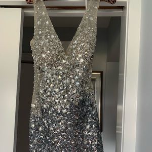 JOVANI DRESS! SHORT SIZE 6!